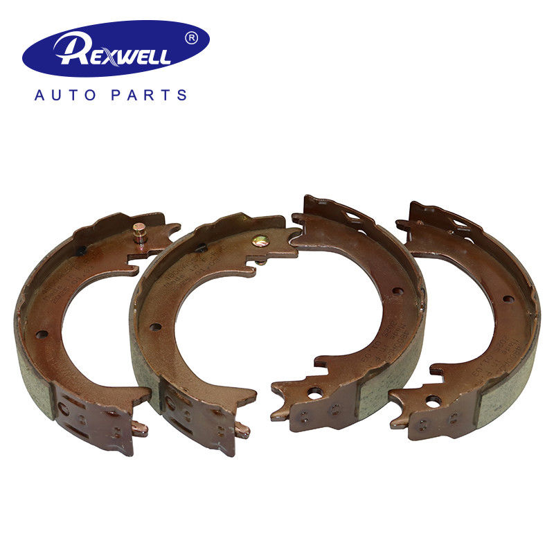 Automotive Brake System Spare Parts Carbon Fiber Ceramic Rear Drum Brake Shoes 4800A057 For MITSUBISHI PAJERO L200 V97/V98